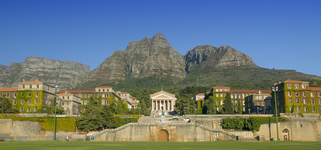 Cape Town aerospace and satellite hub, invest in cape town aerospace, invest in cape town satellite