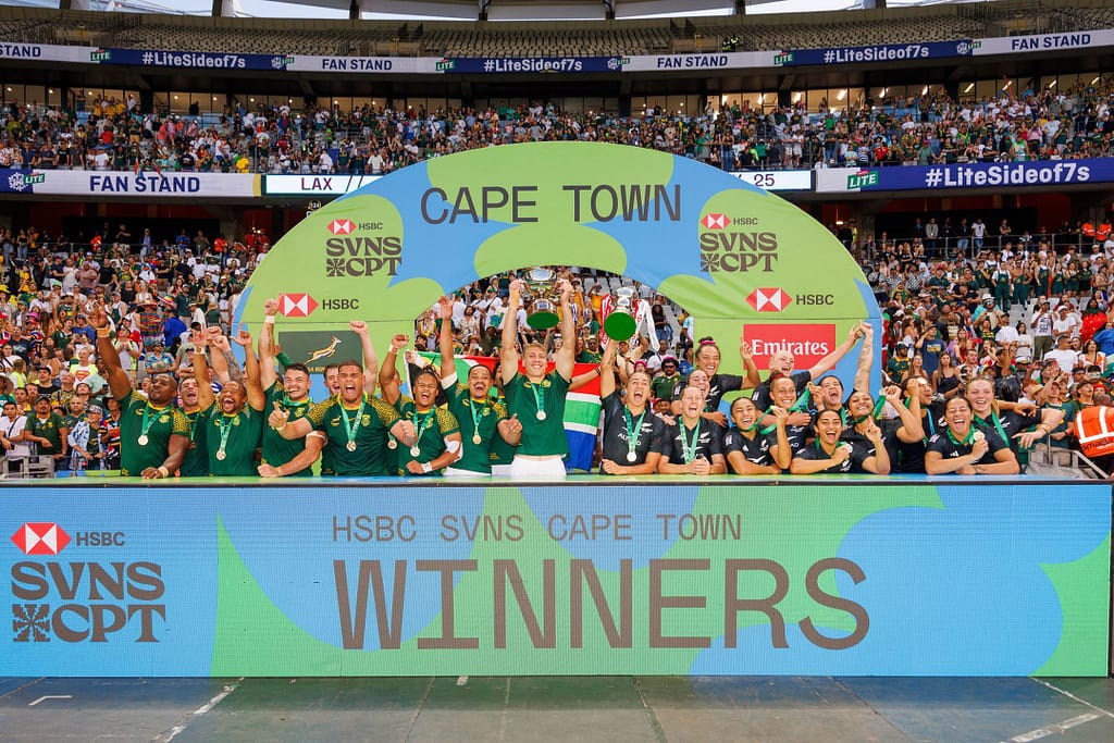 HSBC SVNS Cape Town champions Blitzboks lift their trophy