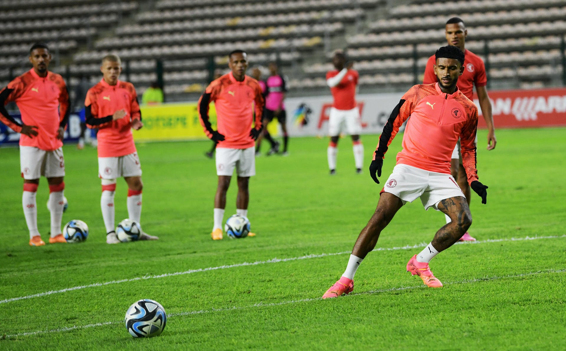 Players from Cape Town Spurs Pre match warmup
