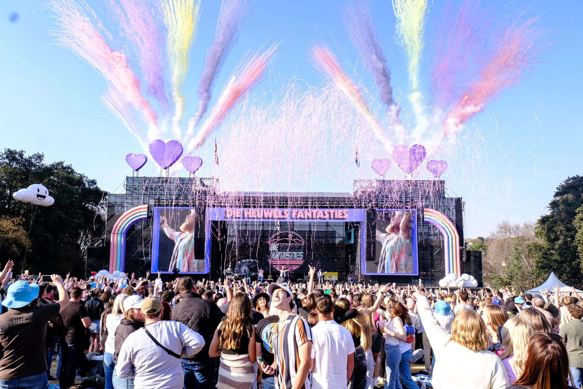 Liefde by Die Dam mainstage and crowd