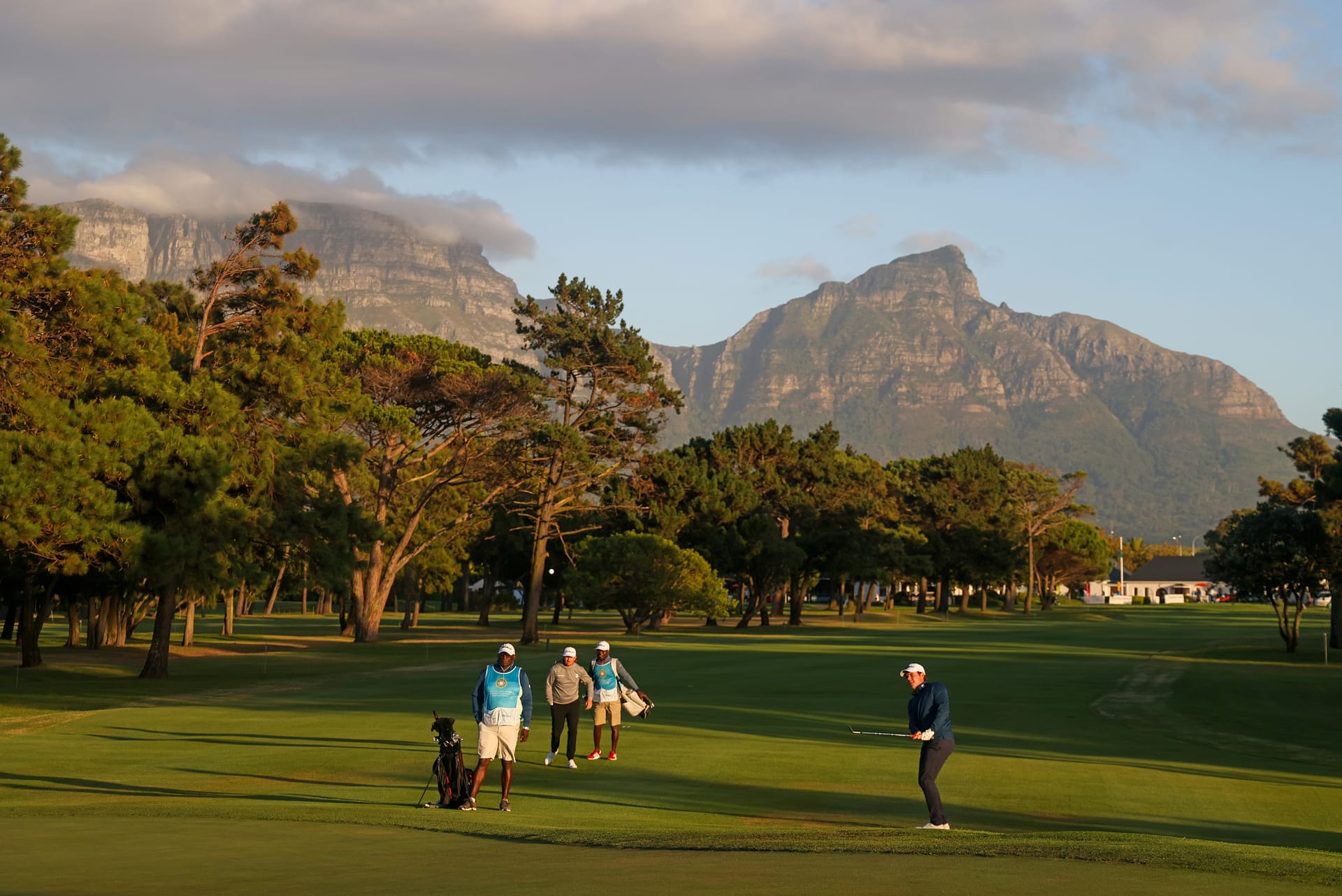 Cape Town Open at the Royal Cape Golf Club with view of the mountains